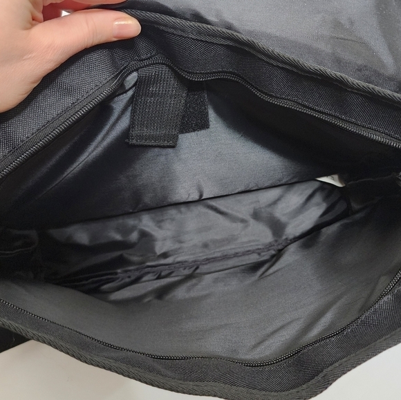 Taylor Swift 1989 Embroidered World Tour Messenger Bag - Picture 5 of 5